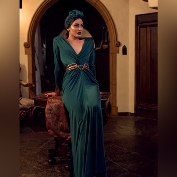 La Femme En Noir Dresses & Skirts - La Femme en Noir Art Deco Rouched Gown